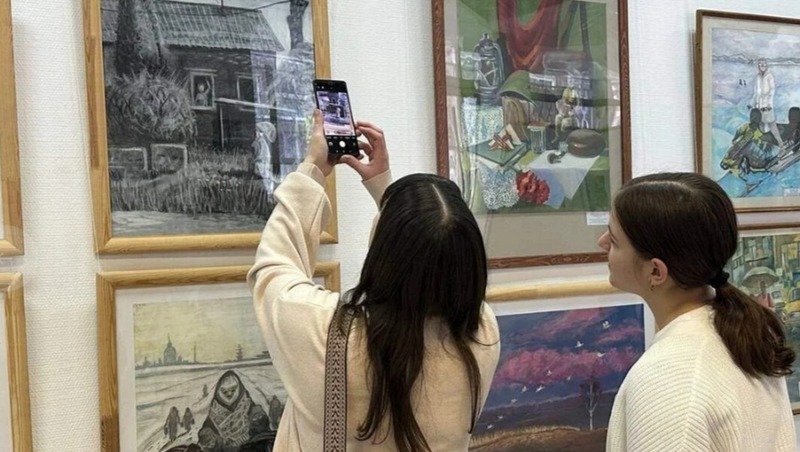 Отчётная выставка работ воспитанников детских художественных школ открылась в Рязани