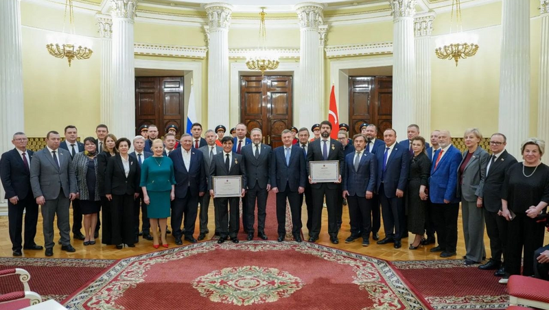 Двум меценатам впервые вручили знак «Почётный благотворитель» в Петербурге