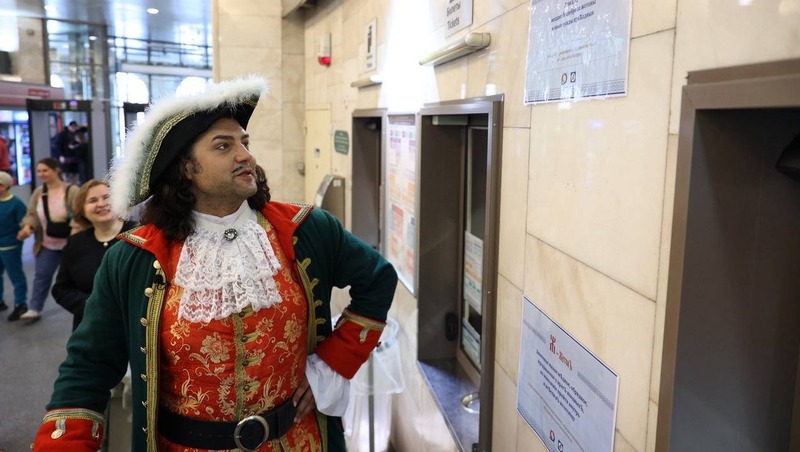 Станция «Адмиралтейская» в Петербурге «заговорила» на старорусском в День города