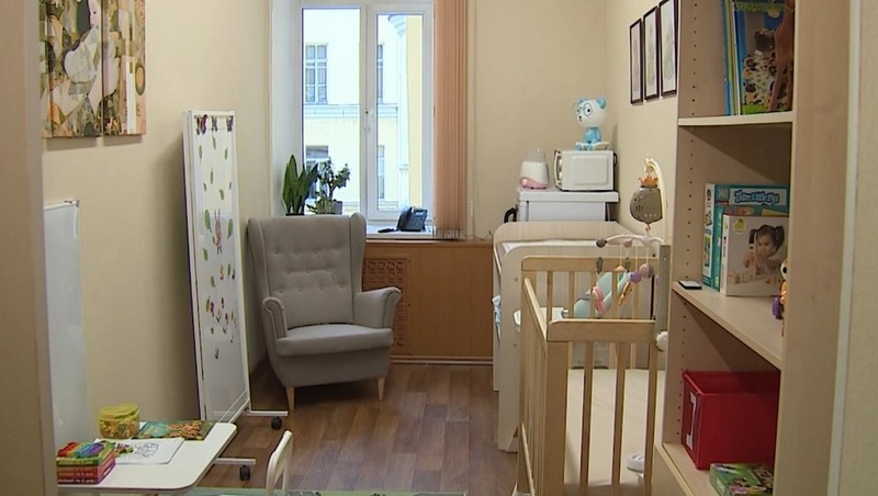 Комнаты матери и ребенка открыли в восьми университетах Петербурга