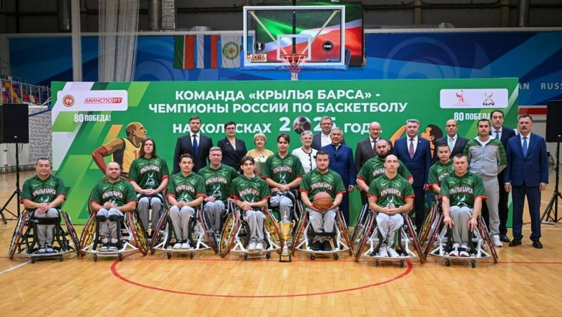 Минниханов поздравил «Крылья Барса» с победой на Чемпионате России