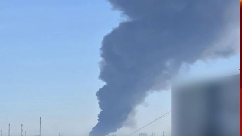 Сбой оборудования стал причиной пожара на «Нижнекамскнефтехиме»