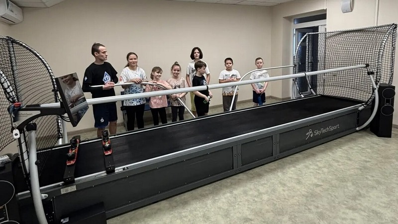 Тренажёр для горнолыжников установили в спортивной школе «Динамо» в Рязани