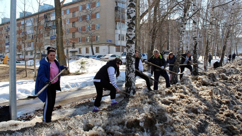 Двухмесячник по уборке территорий стартовал в Елабуге