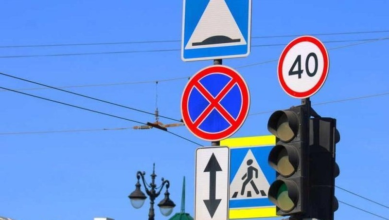 В Омске на нескольких перекрёстках установят новые светофоры