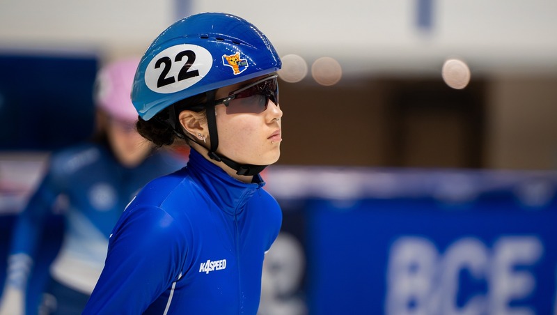 Челябинская спортсменка завоевала 2 медали на первенстве России по шорт-треку