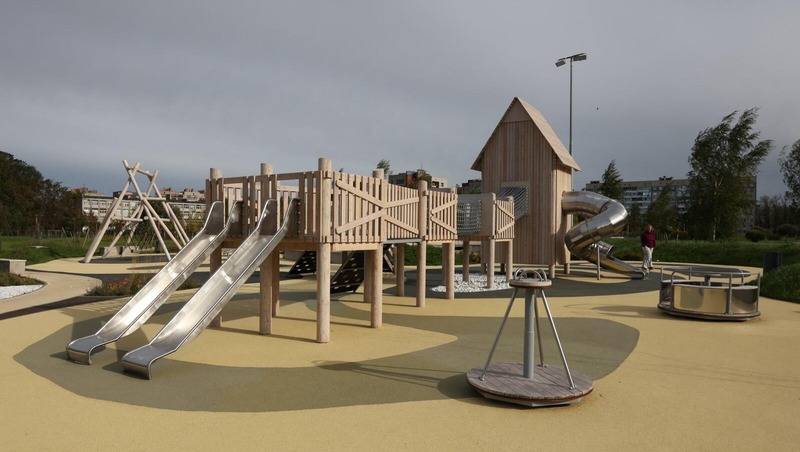 Более 280 детских и спортивных площадок благоустроят в 2026 году в Петербурге