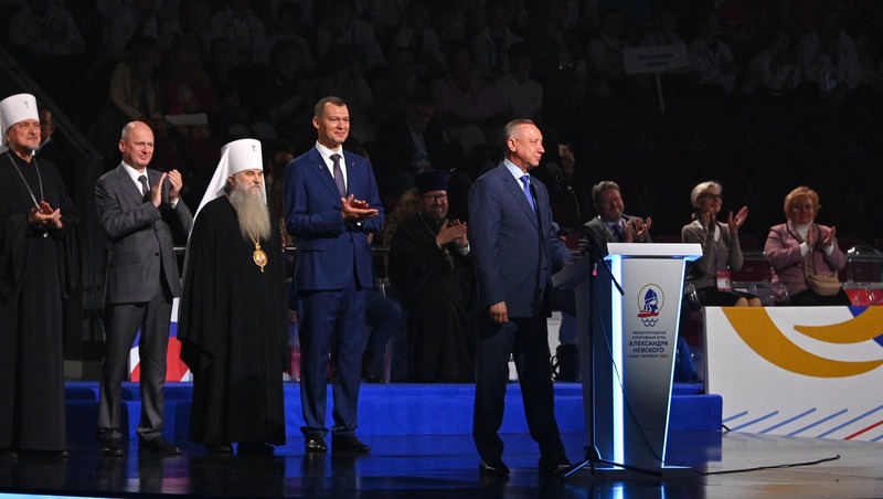 Беглов принял участие в открытии Спортивных игр Александра Невского