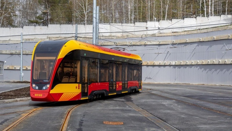 Первый в России междугородний беспилотный трамвай тестируют в Свердловской области
