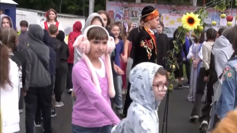 Яблочный Спас отметили в детском лагере «Чайка»