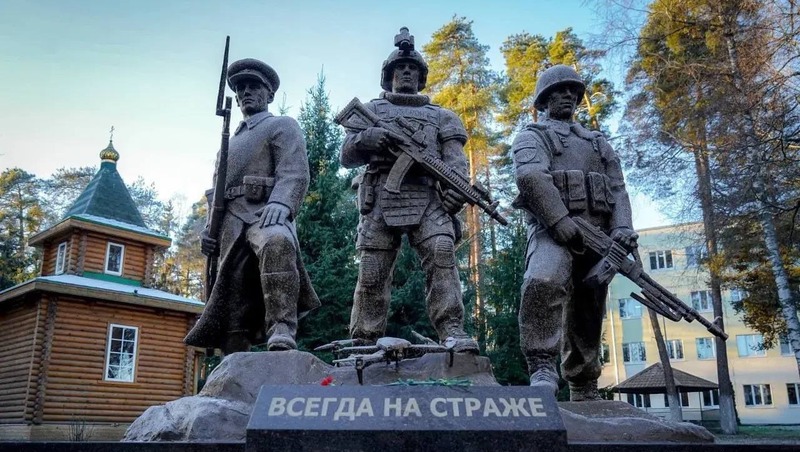 Мемориал военнослужащим, погибшим в вооружённых конфликтах, открыли в Ленобласти