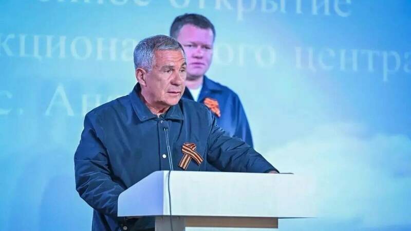 Раис РТ принял участие в открытии многофункционального центра в селе Анатыш