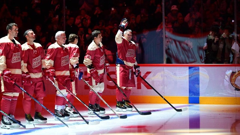 Хоккейный матч The Magic Game собрал топовых спортсменов в Екатеринбурге