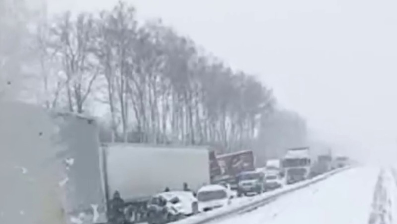 Крупная авария на трассе М‑7 парализовала движение в сторону Нижнего Новгорода