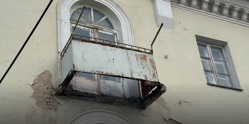 В Воронеже обрушился балкон вместе с котом