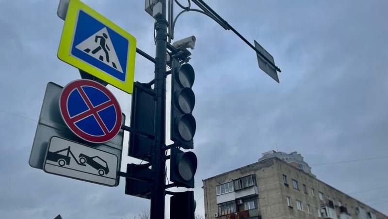 Светофоры с детекторами обнаружения пешеходов установили на 3-х переходах Перми