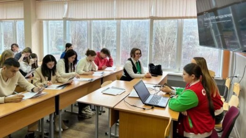 Более 1 тыс. свердловских студентов и школьников написали этнографический диктант