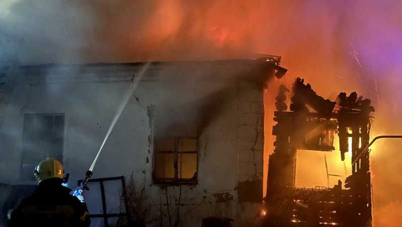 67-летний мужчина погиб при пожаре в частном доме Челябинска