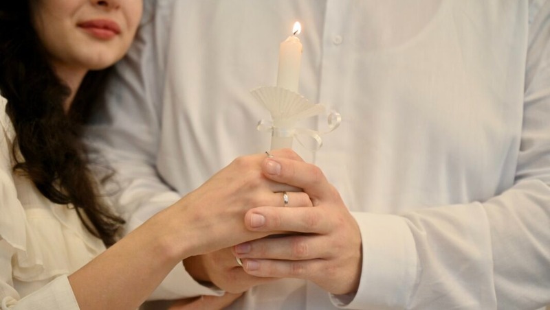 Более 2 тыс. семей планируют заключить брак в декабре в Свердловской области