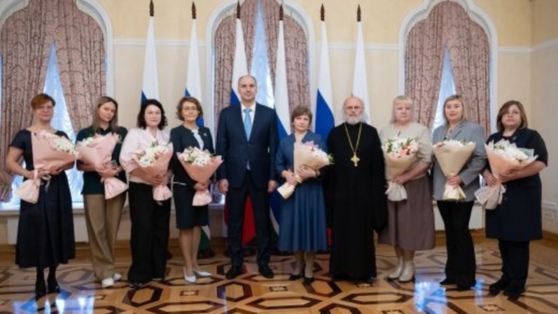 Паслер встретился с семьями участников СВО в преддверии Дня матери