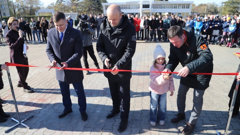 Новый скейт-парк открылся у площади дворца дружбы «Русь»