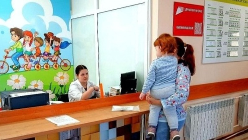 Омский филиал СФР направил по больничным свыше 4,9 млрд рублей