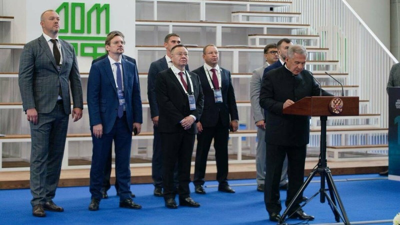 Файзуллин и Минниханов приняли участие в открытии 4 новых футбольных манежей в РТ
