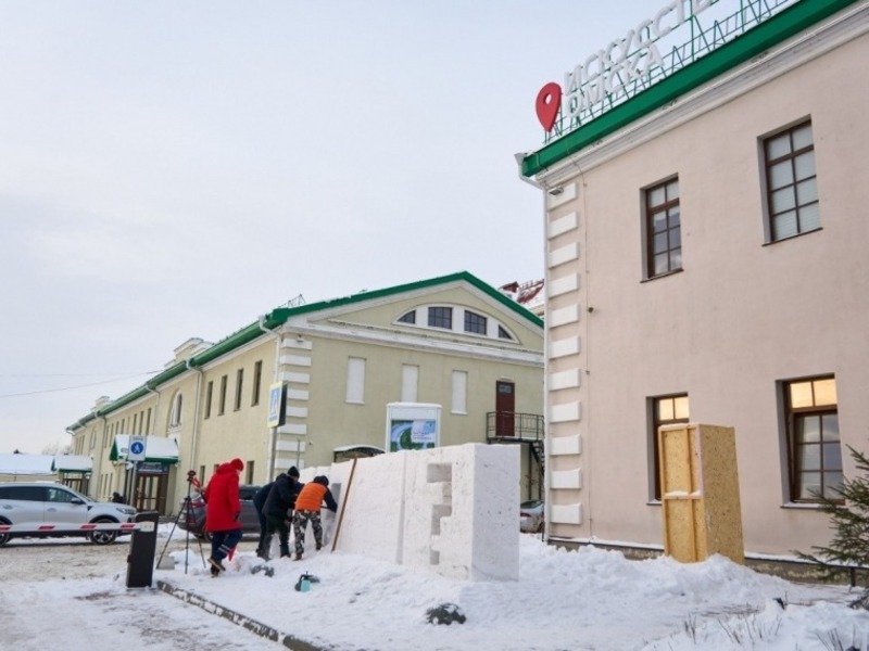 У музея «Искусство Омска» появится зимняя инсталляция «Кто тут?»