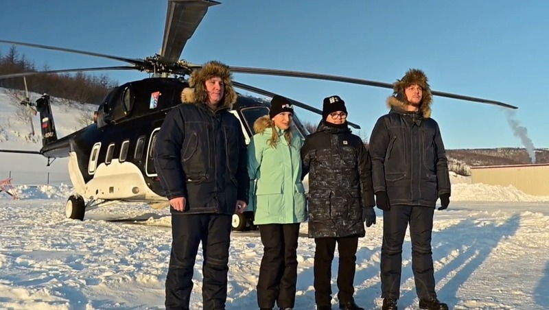 Сергей Носов исполнил мечту юного колымчанина в рамках акции «Ёлка желаний»