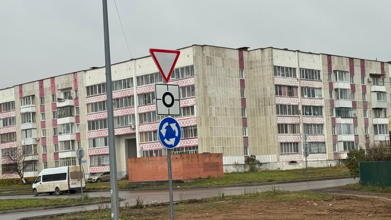 Новая кольцевая развязка появилась на Центральном стадионе в Елабуге