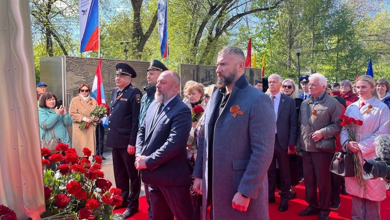 В Самаре проходит торжественный митинг в память о тружениках тыла