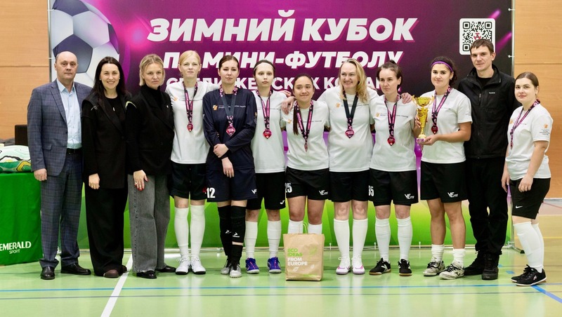 Женская команда из Владимира завоевала серебро межрегионального турнира по мини-футболу