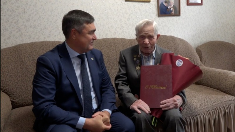 Ветеран из Уфы Родион Лобанов отмечает 100-летний юбилей