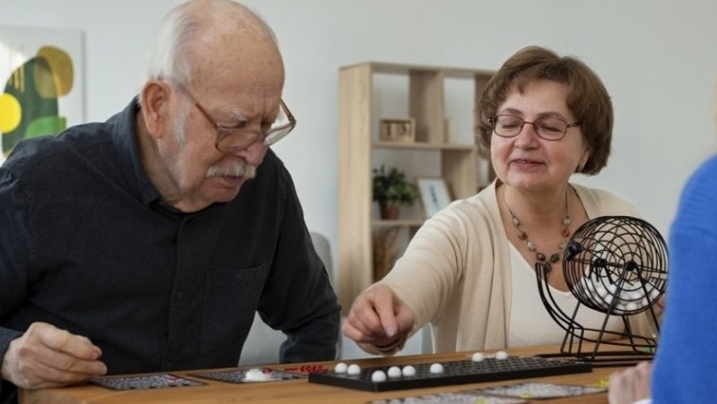 Для омских пенсионеров Социальный фонд открыл 3 новых Центра общения