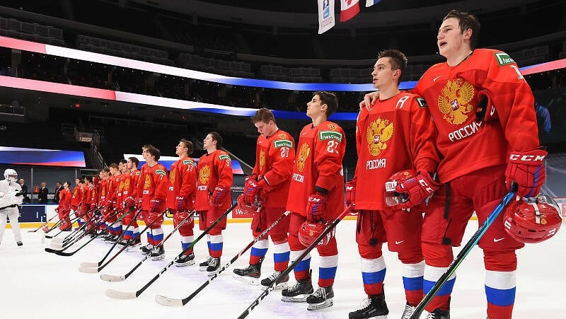 Международный олимпийский комитет допустил российских юниоров до соревнований с флагом и гимном