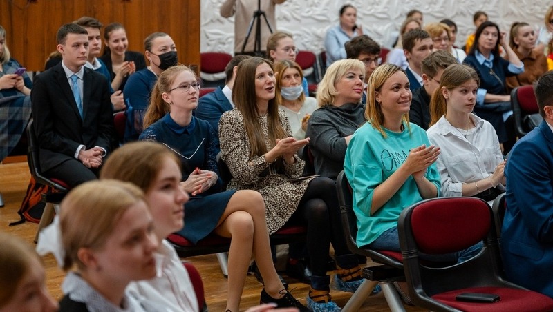 Городской конкурс «Учитель будущего-2025» стартует в Магадане 24 ноября