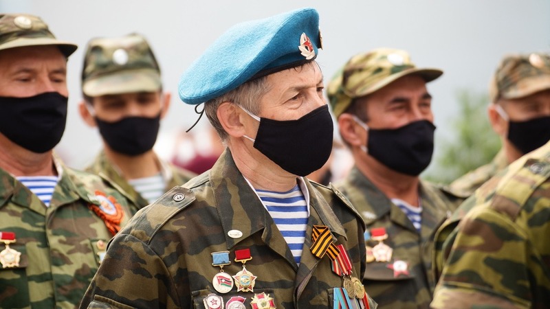 Полпредство Татарстана посетил Герой России Иван Жарский с супругой