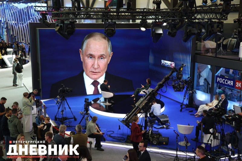 Более 314 тысяч обращений уже поступило на прямую линию с Путиным