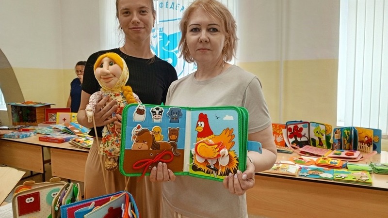 В Елабужском институте КФУ состоялся творческий фестиваль игрушки