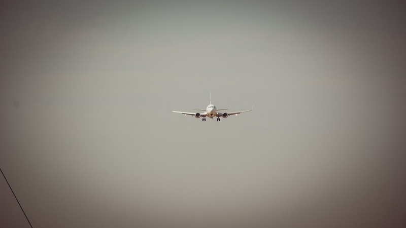 Рейс Сочи — Петербург задержали на 12 часов из-за снега