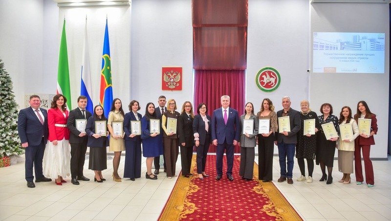 Магдеев поздравил с Днем российской печати журналистов из Челнов