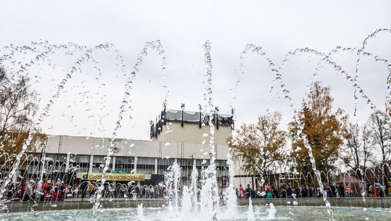 Исторический мозаичный фонтан восстановили в уфимском сквере Ильича