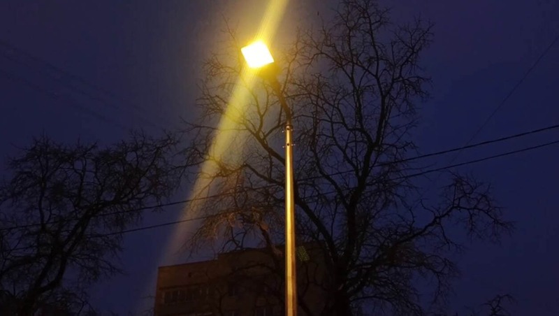 224 новых энергоэффективных светильника установили на проспекте Науки в Петербурге