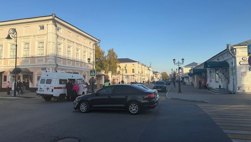 Легковой автомобиль и питбайк столкнулись в Елабуге