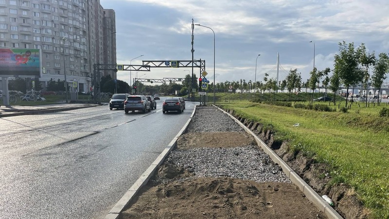 Восстановление тротуаров на Морской набережной продолжается в Петербурге