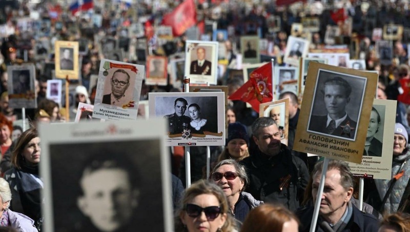 Около 1,1 млн человек примут участие в шествии «Бессмертного полка» в Петербурге 9 мая