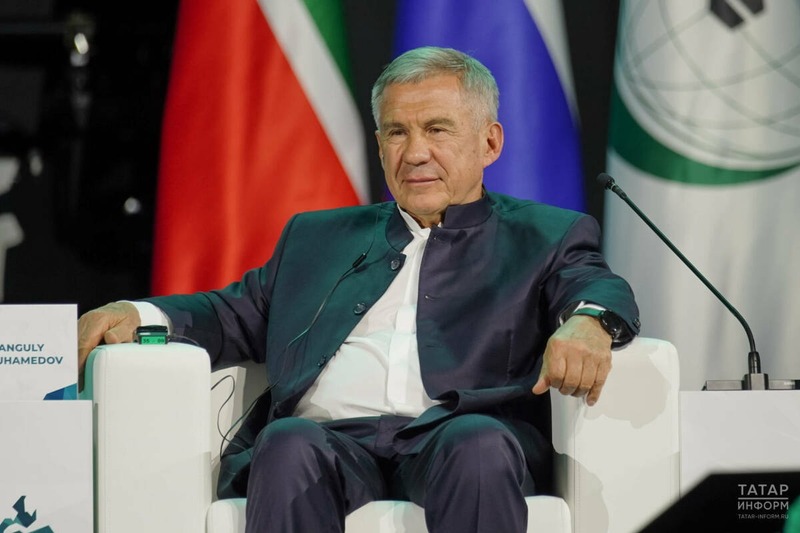 Минниханов осмотрел новый музей системы образования Татарстана «Белем»