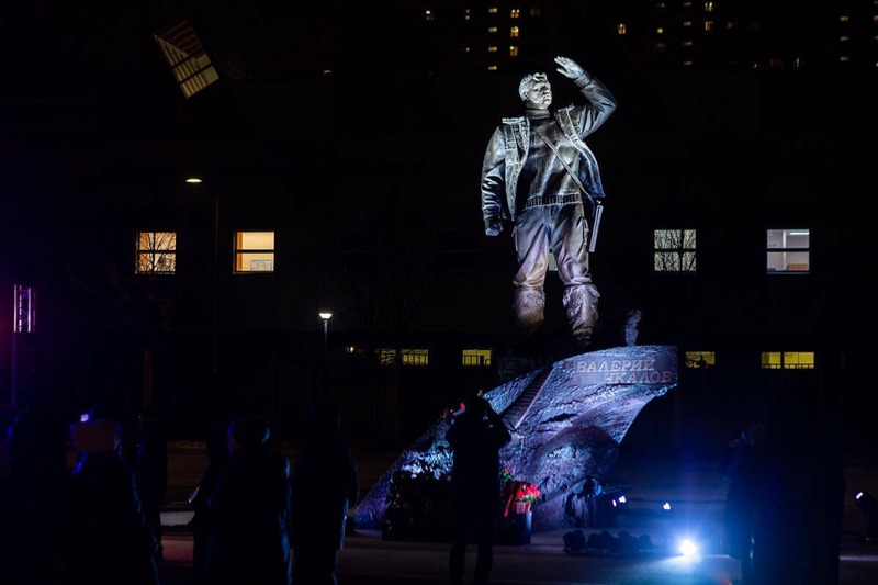 На Ходынском поле открыли памятник Чкалову