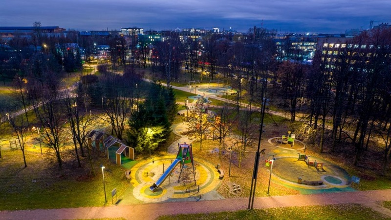 391 светодиодный фонарь установили в Любашинском саду Петербурга