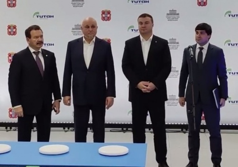 Хоценко запустили на «Омском каучуке» производство полиизобутилена